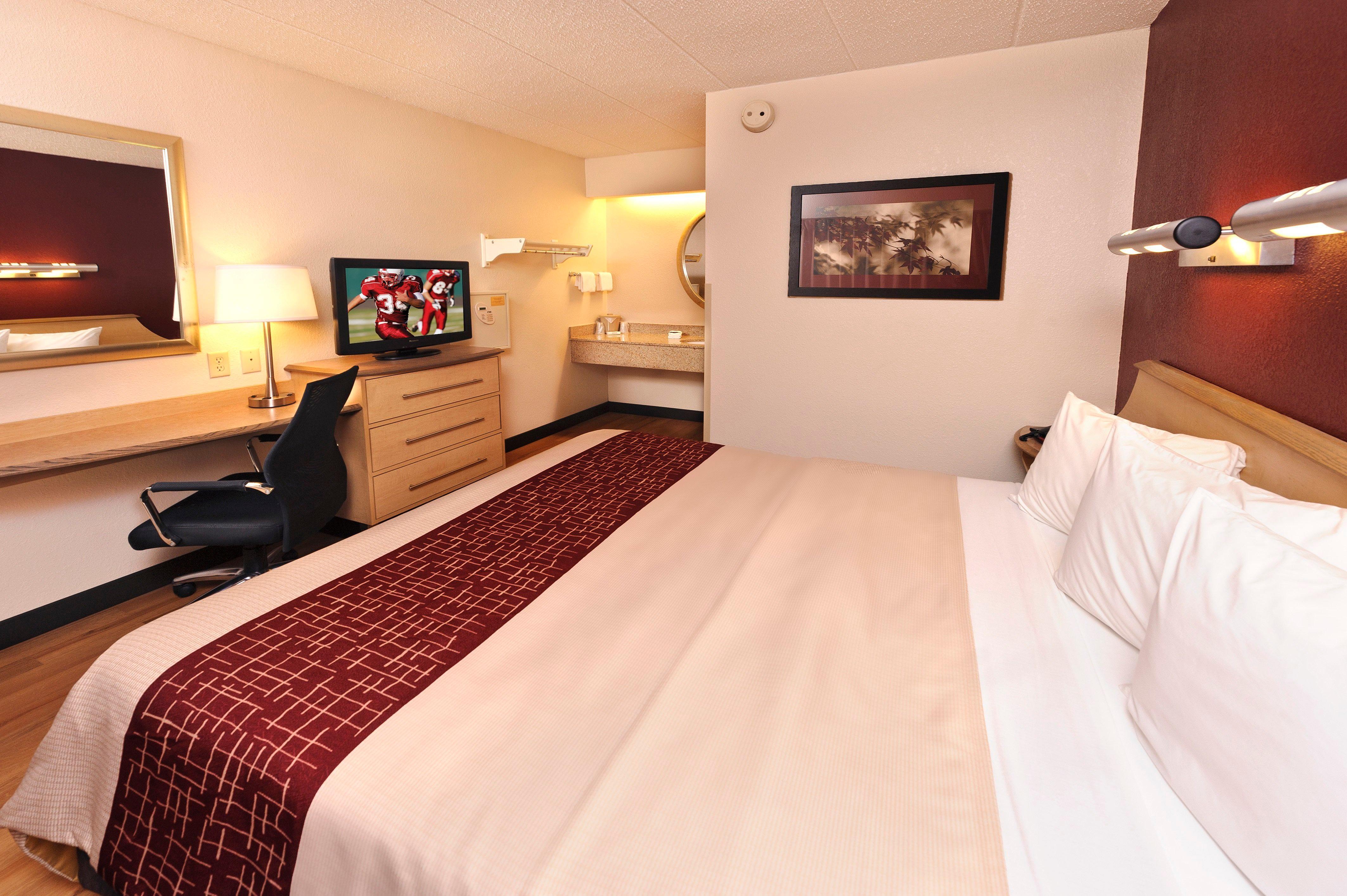Red Roof Inn Фэрмонт Экстерьер фото