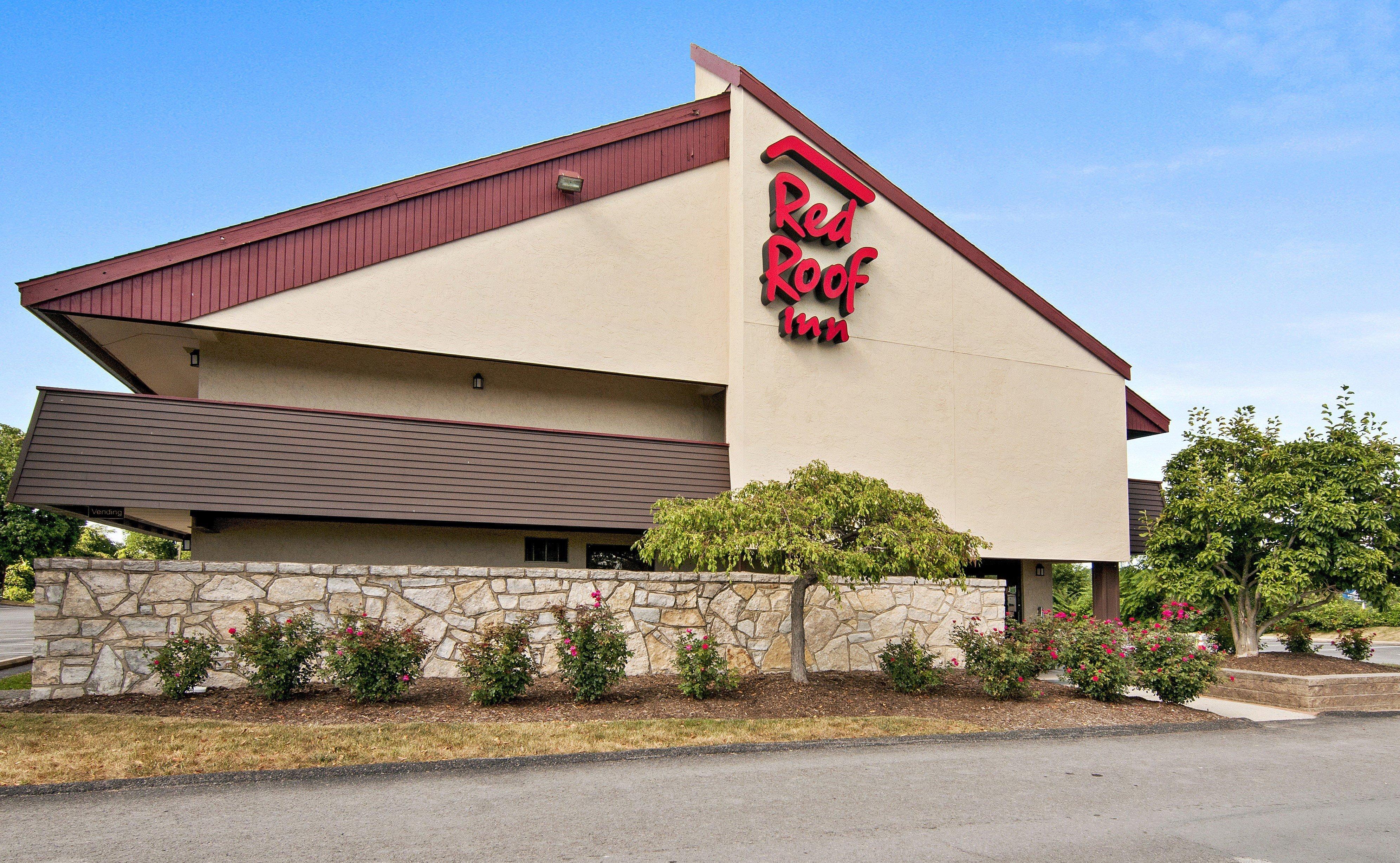 Red Roof Inn Фэрмонт Экстерьер фото