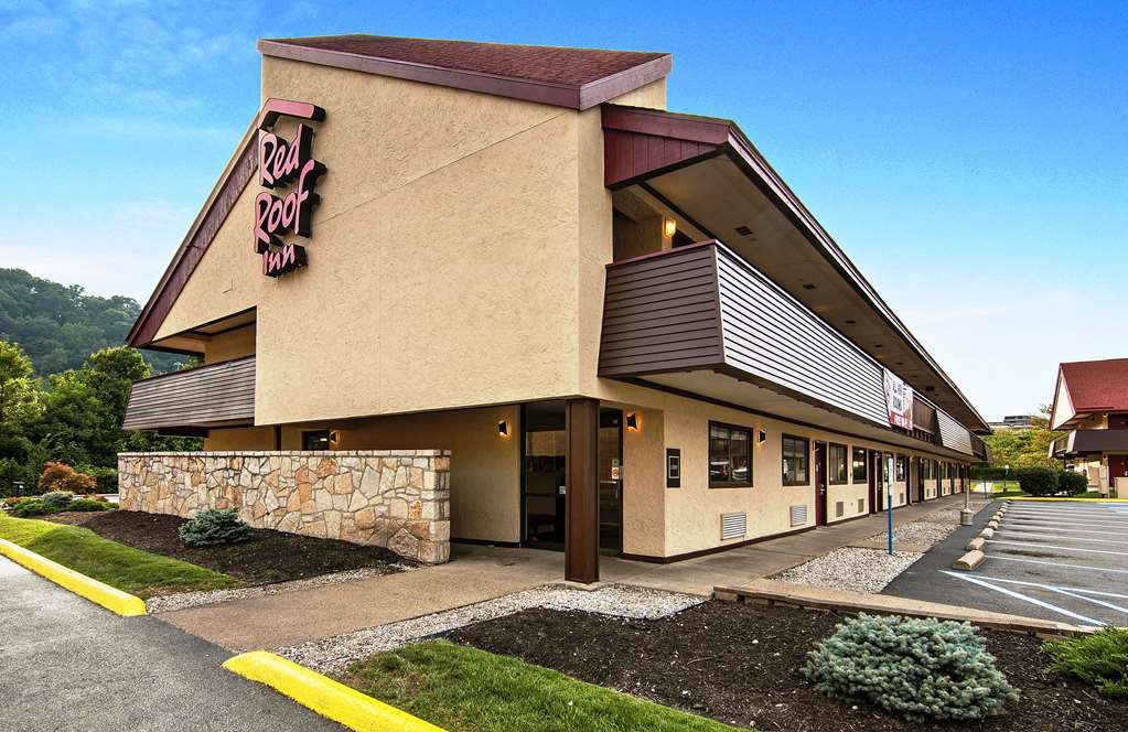 Red Roof Inn Фэрмонт Интерьер фото