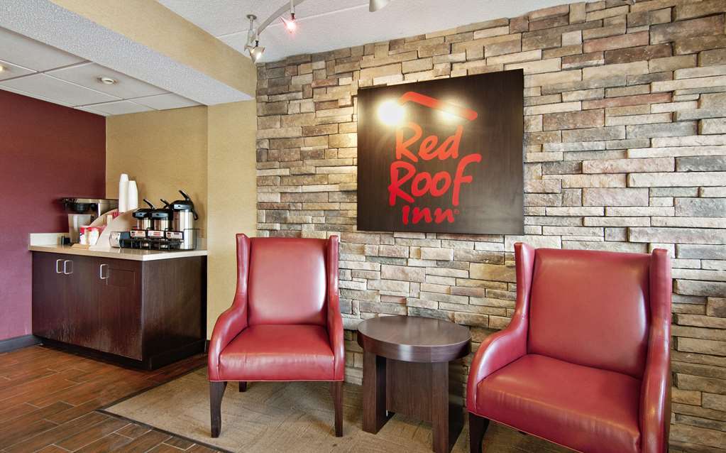 Red Roof Inn Фэрмонт Интерьер фото
